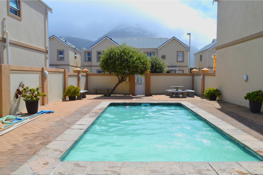 2 Bedroom Property for Sale in Costa Da Gama Western Cape